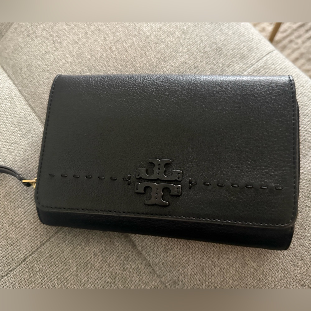 Tory Burch Black Leather Zip Wallet with Gold Hardware